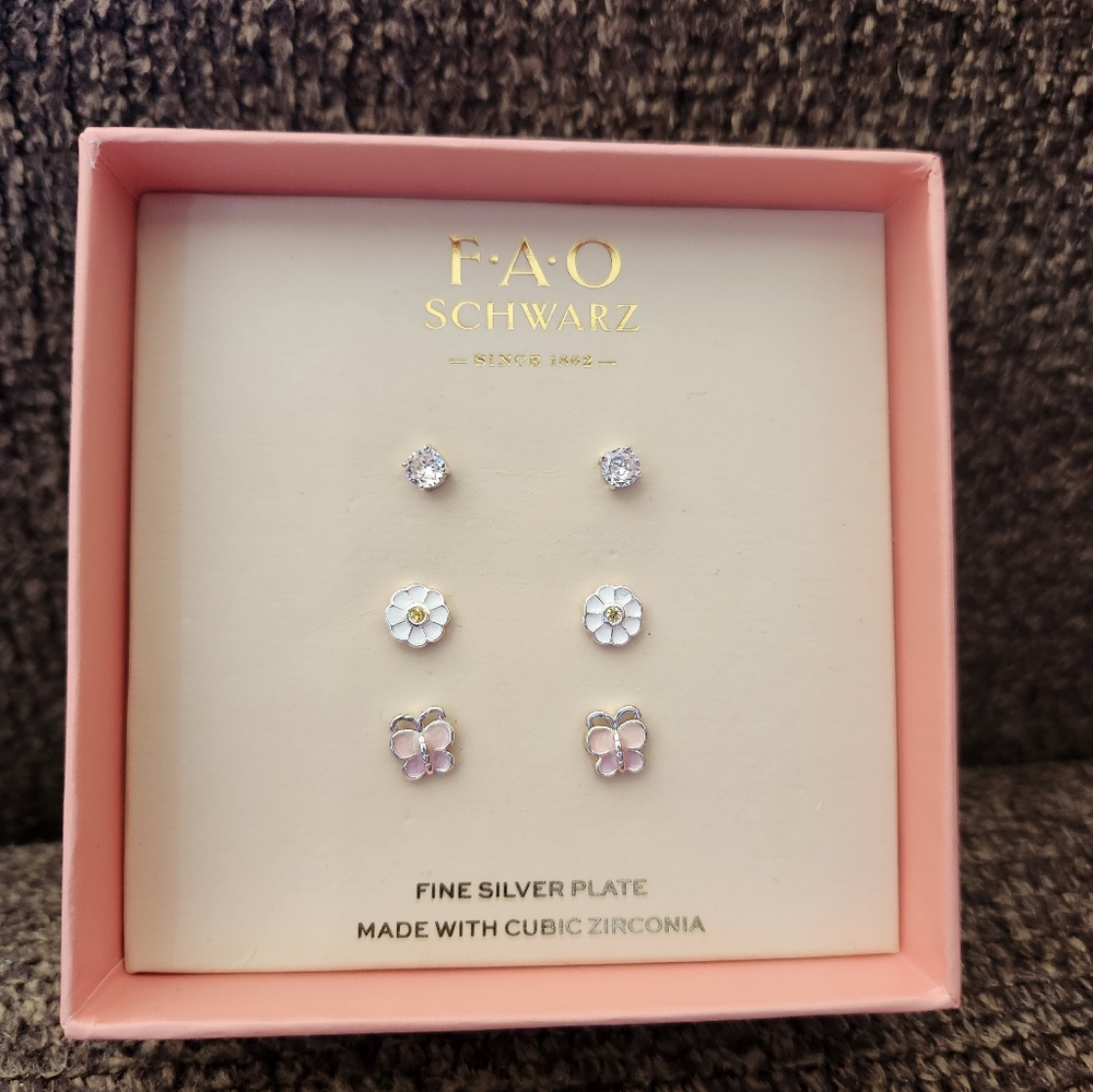 FAO Schwarz Sprimg Earrings Set Of 3 Pair New In Box Flowers Butterflies Studs